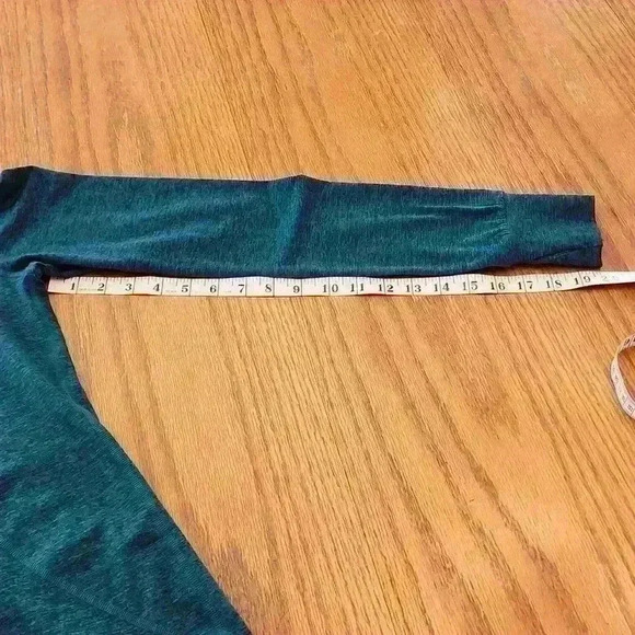 Eddie Bauer long sleeved warm, soft shirt - Picture 8 of 8